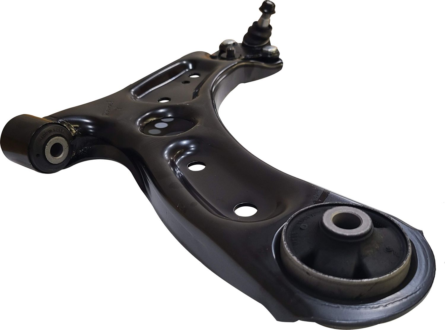 Поперечный рычаг передней подвески CTR. Артикул CQ0397R