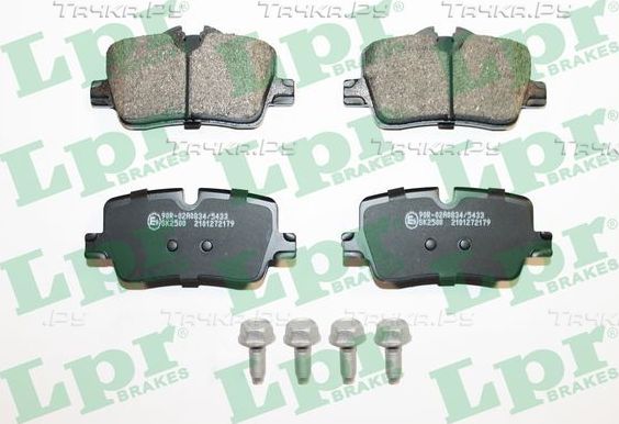 Тормозные колодки LPR для BMW 4 G22, G23 2020-2026. Артикул 05P2179