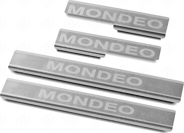 Накладки RusStal на пороги (лист нерж. шлифованный с надписью) для Ford Mondeo V 2015-2026. Артикул FRMON15-03