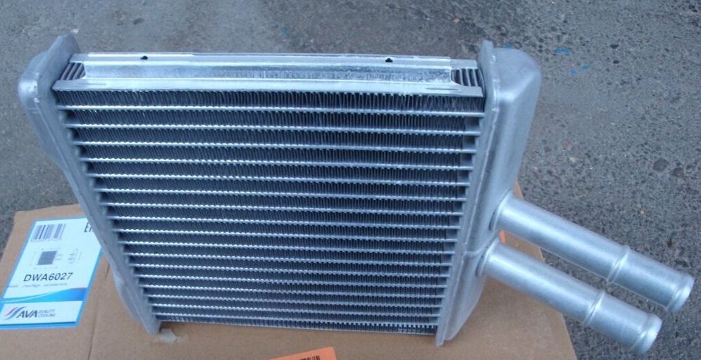 Радиатор отопителя (печки) AVA. Артикул DWA6027