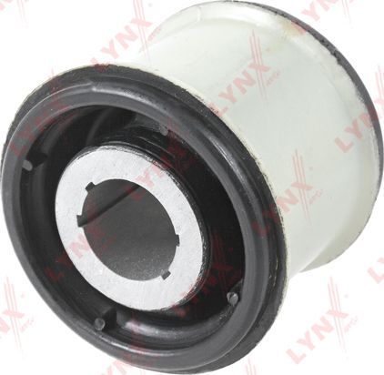 Сайлентблок передней балки LYNXauto. Артикул B8260