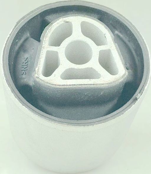 Сайлентблок переднего рычага подвески Hutchinson. Артикул 590609