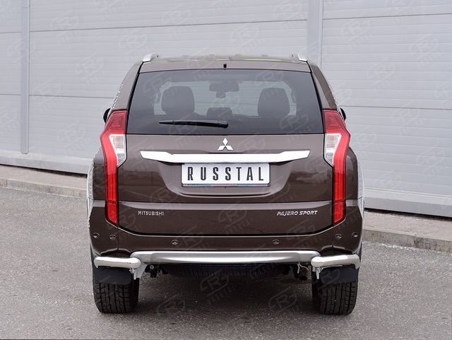 Защита RusStal заднего бампера уголки d63 секция для Mitsubishi Pajero Sport III 2016-2020. Артикул MPJSZ-002491