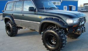 Расширители колесных арок Fenders (130 мм) для Toyota Land Cruiser 80 1989-1997. Артикул TLC-82