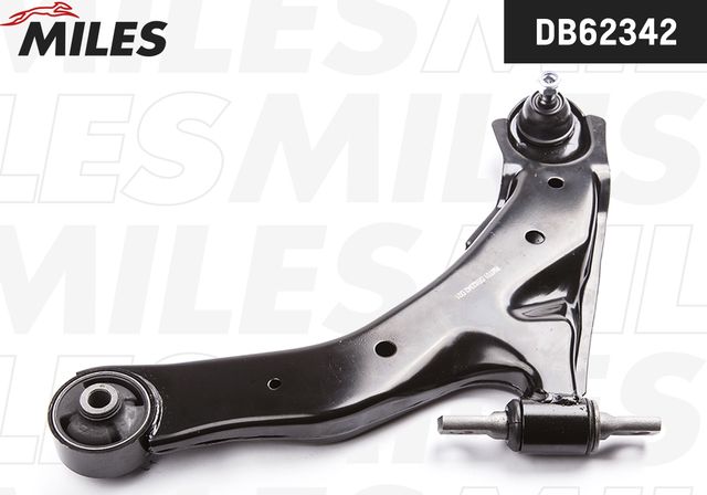 Поперечный рычаг передней подвески Miles левый для Kia Cerato II 2009-2013. Артикул DB62342