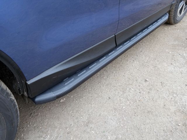 Пороги алюминиевые ТСС с пластиковой накладкой 1720 мм для Subaru Forester (SJ) IV рестайлинг 2016-2017 Карбон черные. Артикул SUBFOR16-06BL