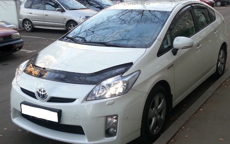 Дефлектор VT52 для капота Toyota Prius III (XW30) 2009-2015. Артикул TYA34VT