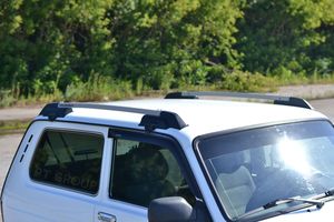 Рейлинги продольные PT Group Усиленные с поперечинами 1,35м для ВАЗ Нива 4х4 2121 1995-2026 Серебристый муар. Артикул 01210702