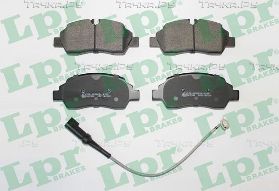 Тормозные колодки LPR. Артикул 05P2130A