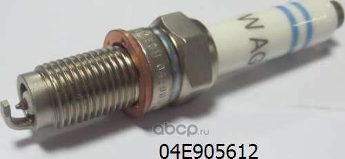 Свеча зажигания VAG. Артикул 04E905612