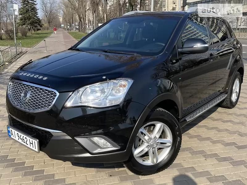 Дефлектор Vip-Tuning для капота SsangYong Korando III 2010-2013. Артикул SSY06