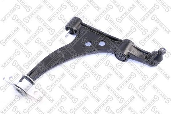 Поперечный рычаг передней подвески Stellox (сталь). Артикул 57-02799-SX