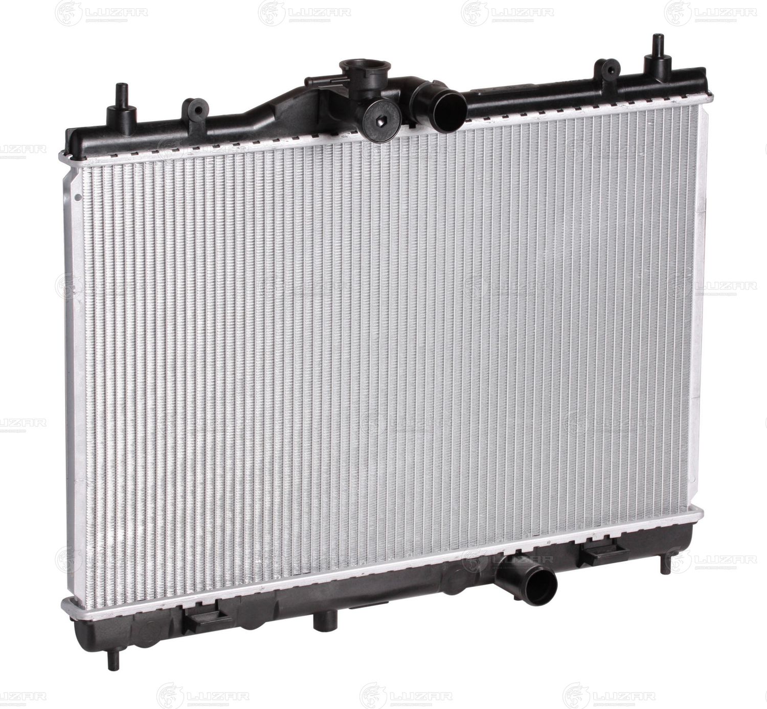 Радиатор охлаждения двигателя Luzar для Nissan Juke I 2013-2019. Артикул LRc 141EE