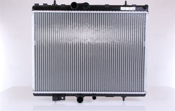Радиатор охлаждения двигателя Nissens. Артикул 636039