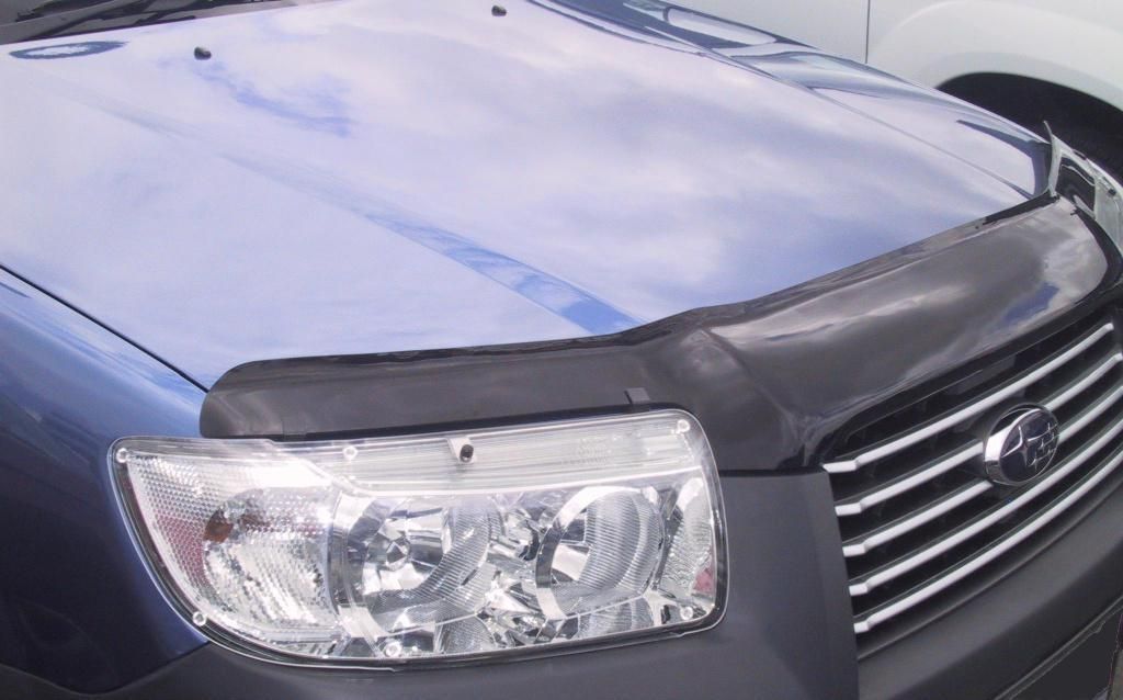 Дефлектор SIM для капота Subaru Forester II 2006-2008. Артикул SSUFOR0612