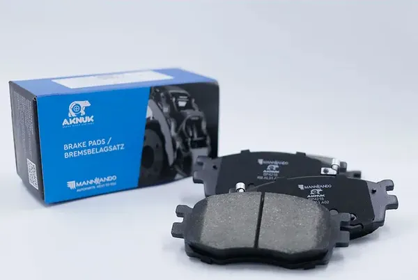 КОЛОДКИ ТОРМОЗНЫЕ ДИСКОВЫЕ ПЕРЕДНИЕ AKNUK HYUNDAI ACCENT II СЕДАН (LC) Aknuk. Артикул BP4216