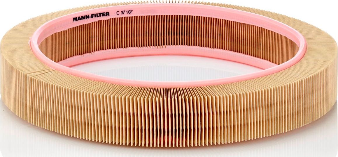Воздушный фильтр Mann-Filter. Артикул C 37 107