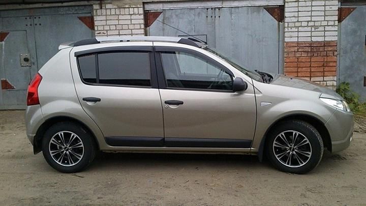 Дефлекторы Cobra Tuning для окон Renault Sandero Stepway I 2007-2012. Артикул R11309