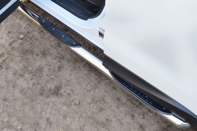 Защита порогов RusStal труба d76 с накладкой (вариант 1) для Subaru Forester IV 2013-2025. Артикул SUFT-0016001