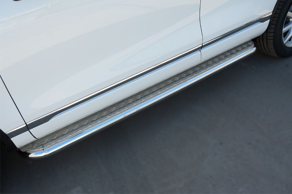 Защита порогов RusStal труба d63 с листом (вариант 1) для Volkswagen Touareg II рестайлинг 2014-2018. Артикул VWTL-0021321