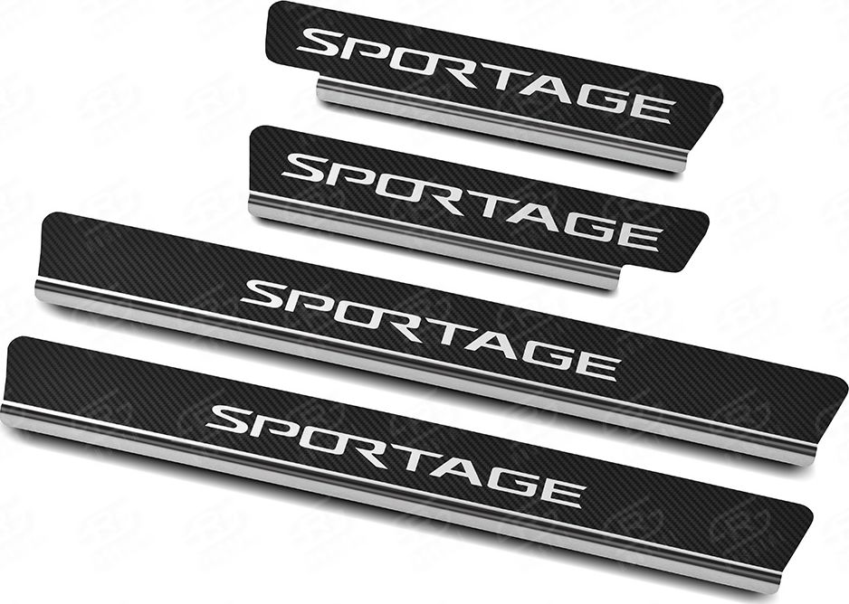 Накладки RusStal на пороги (лист нерж. карбон с надписью) для Kia Sportage V 2021-2026. Артикул KISP21-06