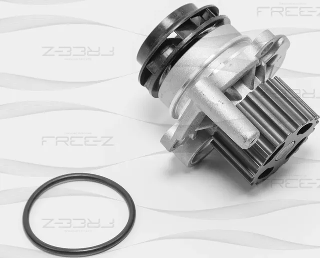Насос водяной AUDI Q5 09- 2.0TDI (Free-Z) Free-Z. Артикул KP0125