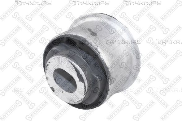 Сайлентблок переднего рычага подвески Stellox. Артикул 77-00961-SX