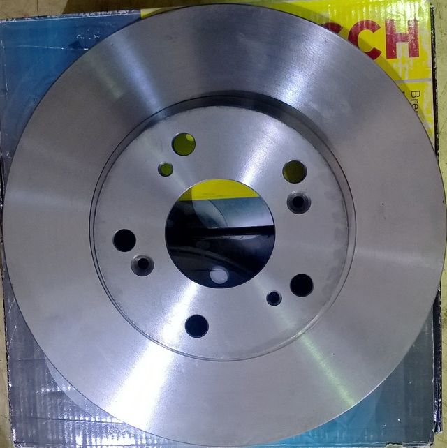 Тормозной диск Bosch передний для Honda Stream I 2001-2005. Артикул 0 986 479 365