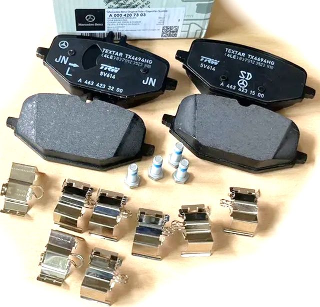Комплект колодок тормозных 4шт mercedes-benz Mercedes-Benz. Артикул A0004207303