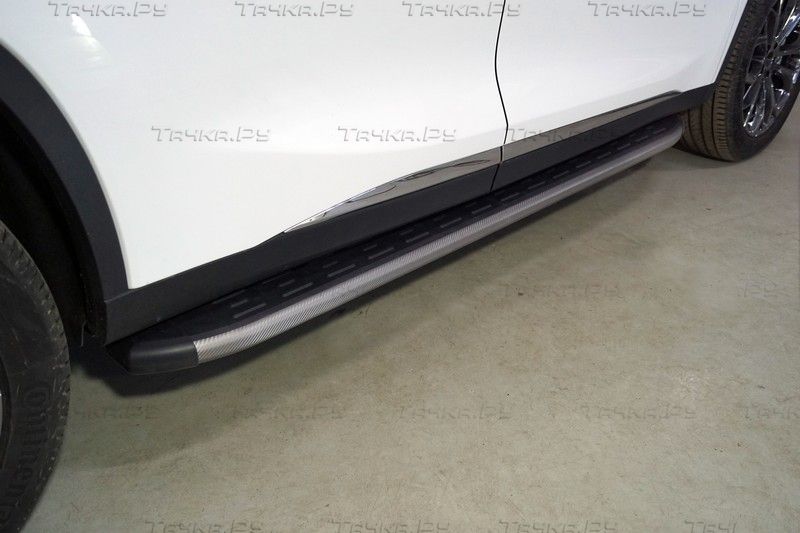 Пороги алюминиевые ТСС с пластиковой накладкой 1820 мм для Exeed TXL 2020-2021 Карбон серые. Артикул CHEREXETXL20-25GR