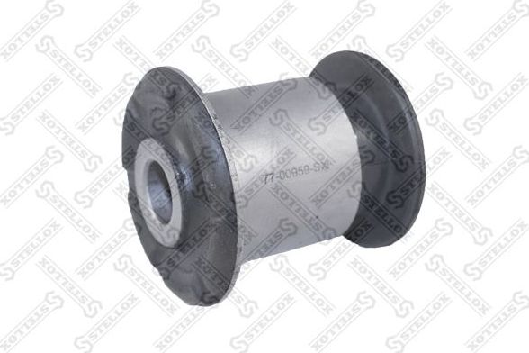 Сайлентблок переднего рычага подвески Stellox. Артикул 77-00959-SX