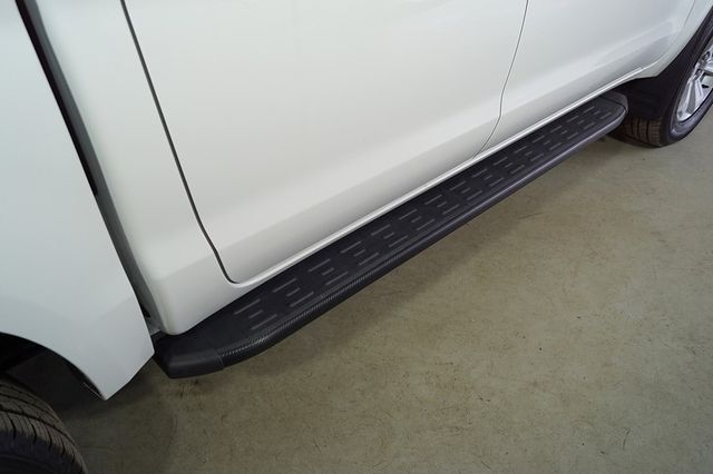 Пороги алюминиевые ТСС с пластиковой накладкой 1920 мм для Sollers ST6 2023-2026 Карбон черные. Артикул SOLST623-04BL