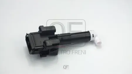 ФОРСУНКА ОМЫВАТЕЛЯ ФАР RH (Quattro Freni). Артикул QF10N00404