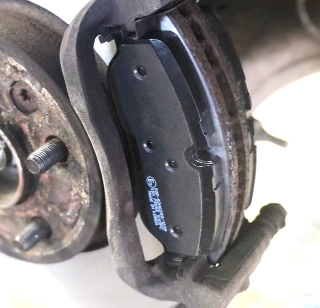 Тормозные колодки Sangsin Hi-Q. Артикул SP2236