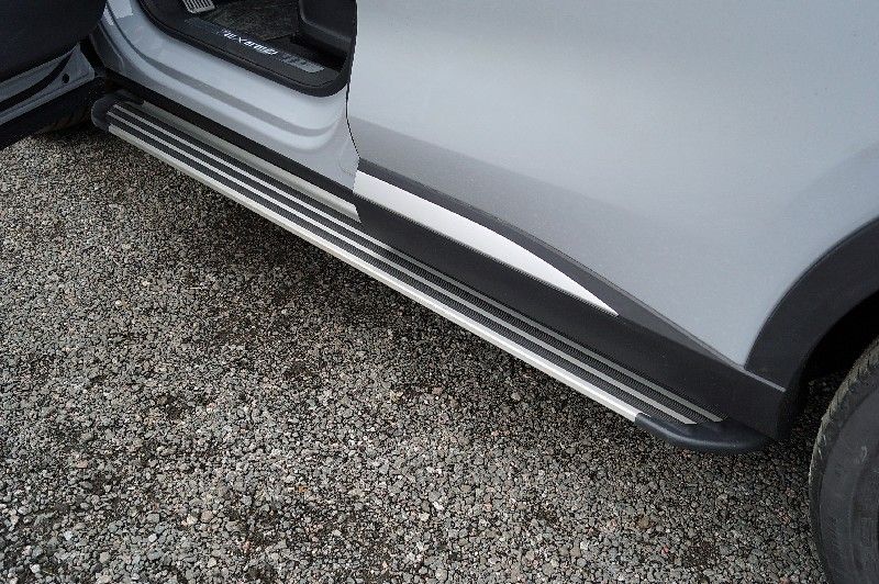 Пороги алюминиевые ТСС Slim Line Silver 1820 мм для Exeed RX 2.0L 4WD 2023-2026. Артикул EXEEDRX23-05S