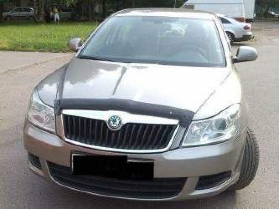 Дефлектор SIM для капота Skoda Octavia A5 универсал 2009-2013. Артикул SSCOCT0912