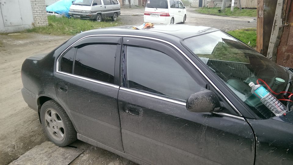 Дефлекторы Cobra Tuning для окон Honda Ascot II CE седан 1993-1997. Артикул H13193