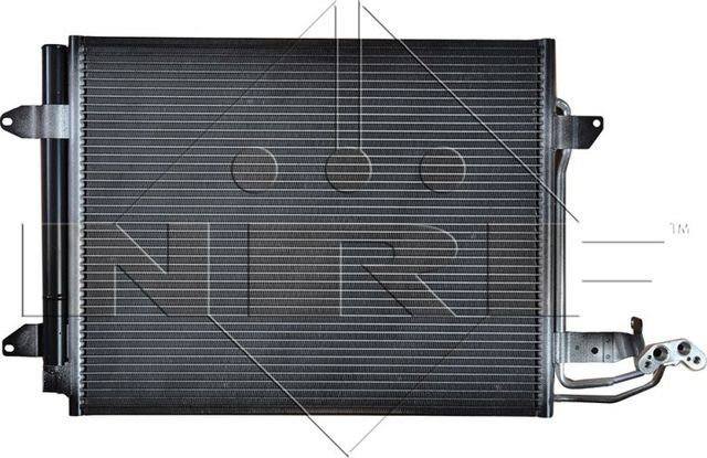 Радиатор кондиционера (конденсатор) NRF EASY FIT для Volkswagen Touran I 2003-2007. Артикул 35521
