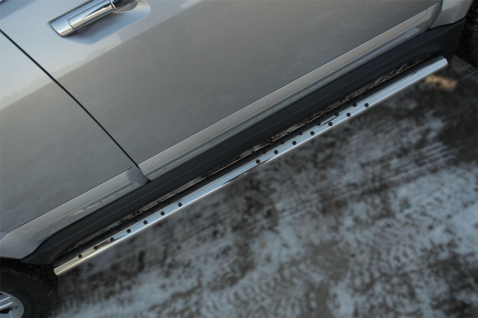 Защита порогов RusStal труба 75х42 овал с проступью для Great Wall Hover H3 2014-2016. Артикул GWH3O-001945