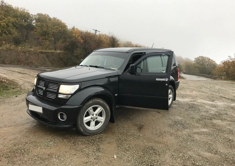 Дефлекторы V-Star для окон Dodge Nitro 2006-2012. Артикул D15575