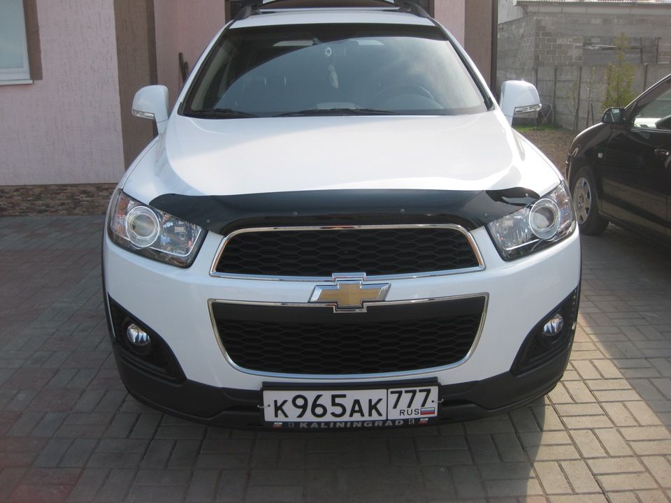 Дефлектор SIM для капота Chevrolet Captiva I 2011-2016. Артикул SCHCAP1212