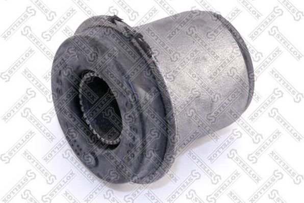 Сайлентблок переднего рычага подвески Stellox. Артикул 87-98035-SX