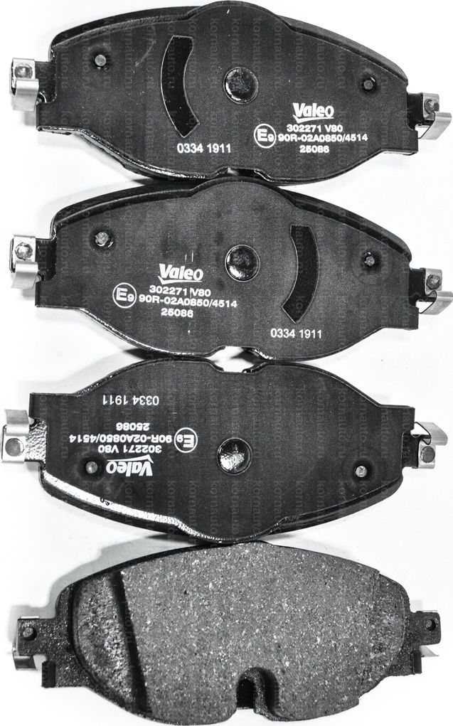 Тормозные колодки Valeo First. Артикул 302271