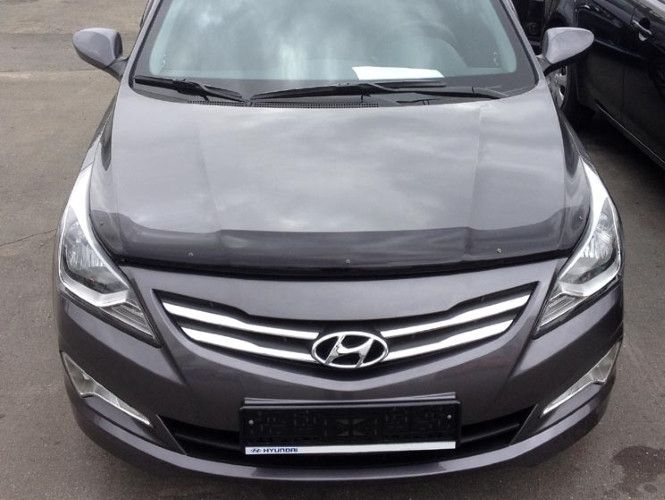 Дефлектор SIM для капота Hyundai Solaris I рестайлинг хэтчбек 2014-2016. Артикул SHYSOL1412