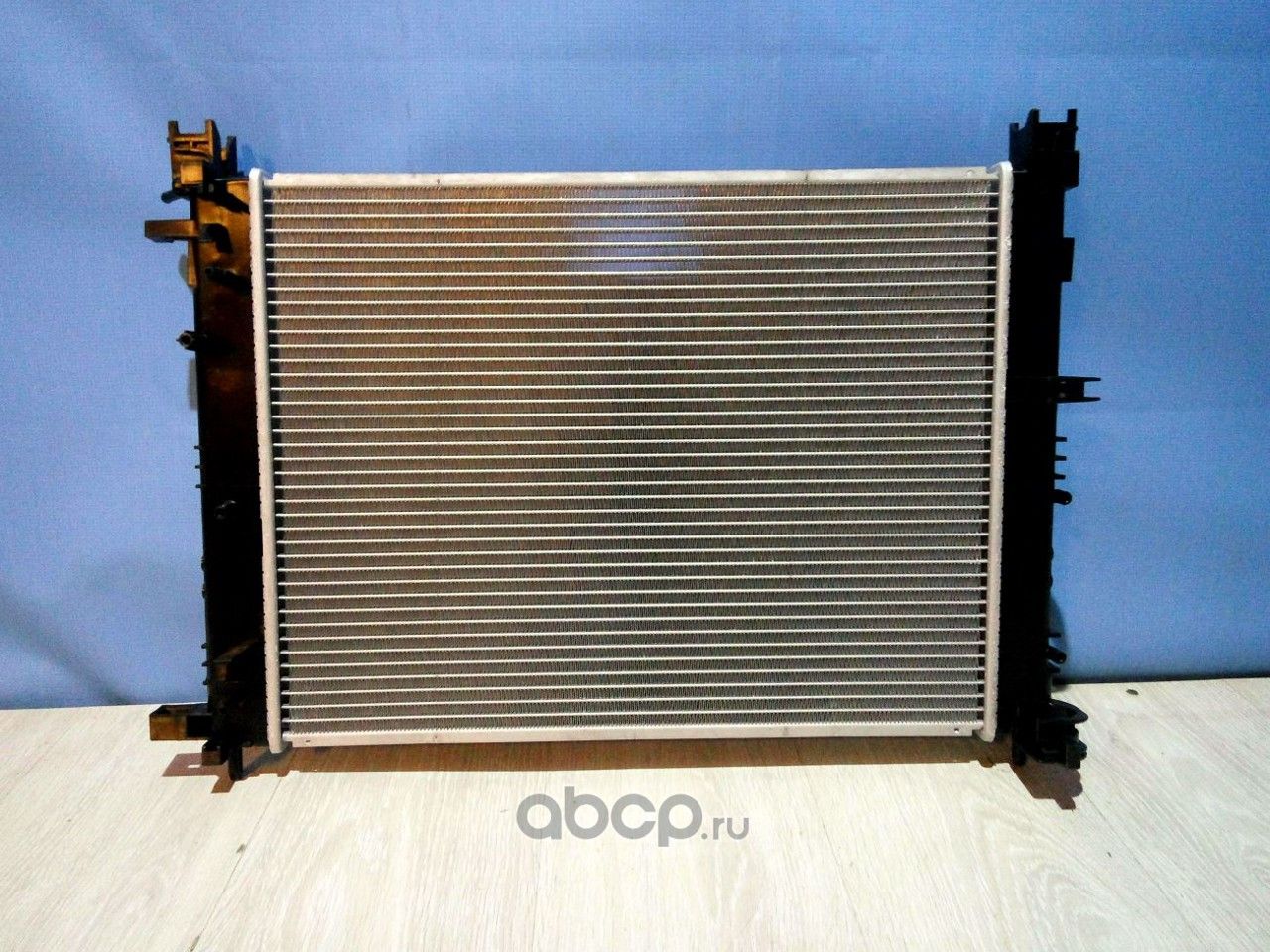 Радиатор охлаждения двигателя Renault. Артикул 214106179R