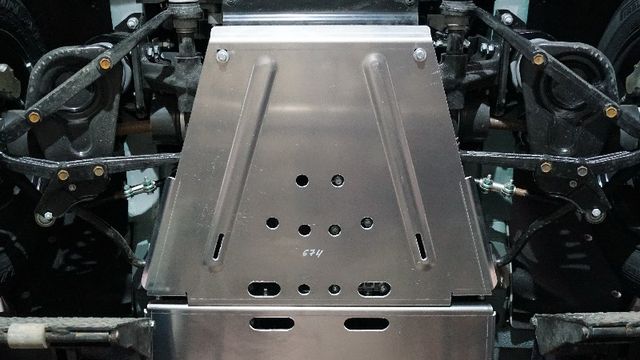 Защита алюминиевая ТСС (4 мм) для переднего моста Lada Niva Legend 2023-2026. Артикул ZKTCC00674