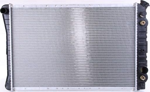 Радиатор охлаждения двигателя Nissens. Артикул 67600