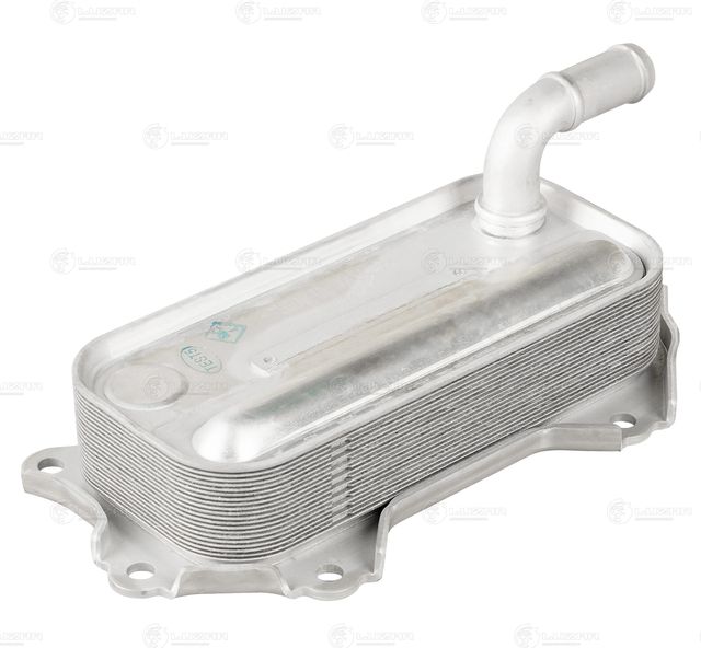 Радиатор масляный (маслоохладитель) для двигателя Luzar для Toyota Verso I 2009-2018. Артикул LOc 1904