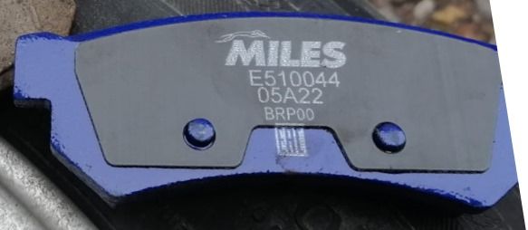 Тормозные колодки Miles (Керамика). Артикул E510044