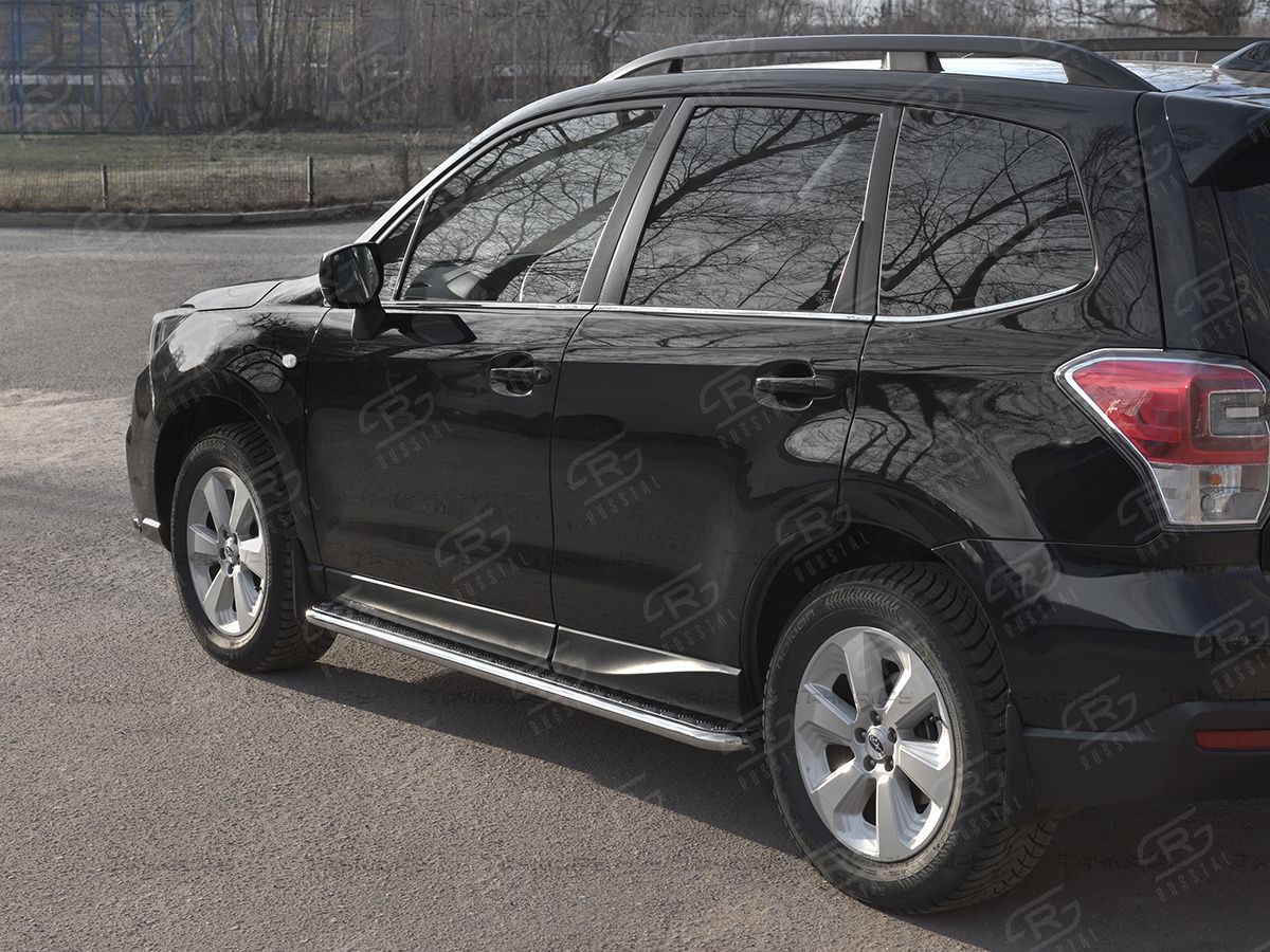 Защита порогов алюминевые RusStal труба d42 (вариант 2) с листом для Subaru Forester IV рестайлинг 2 2016-2018. Артикул SUFL-0033472
